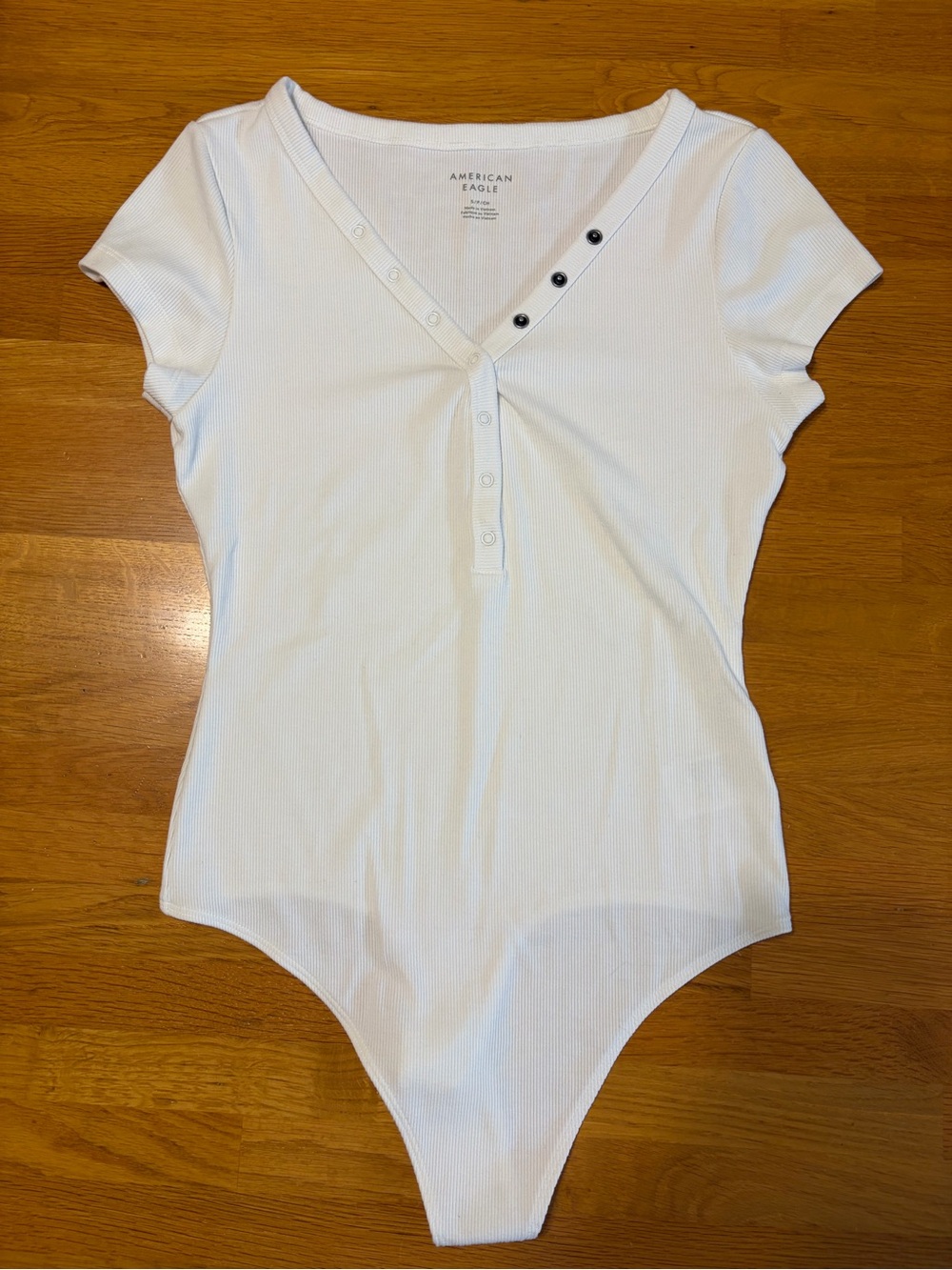 EUC American Eagle White Ribbed Button Henley Bodysuit Size Small